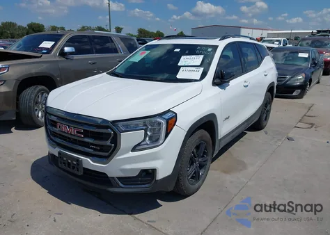 2024 GMC Terrain Awd At4 z USA, uszkodzony, nr VIN 3GKALYEGXRL289442
